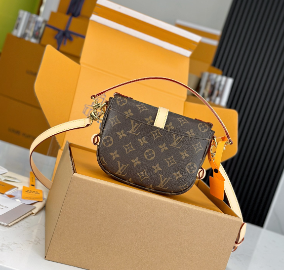 LsVttn SAUMUR BB BAG 20cm