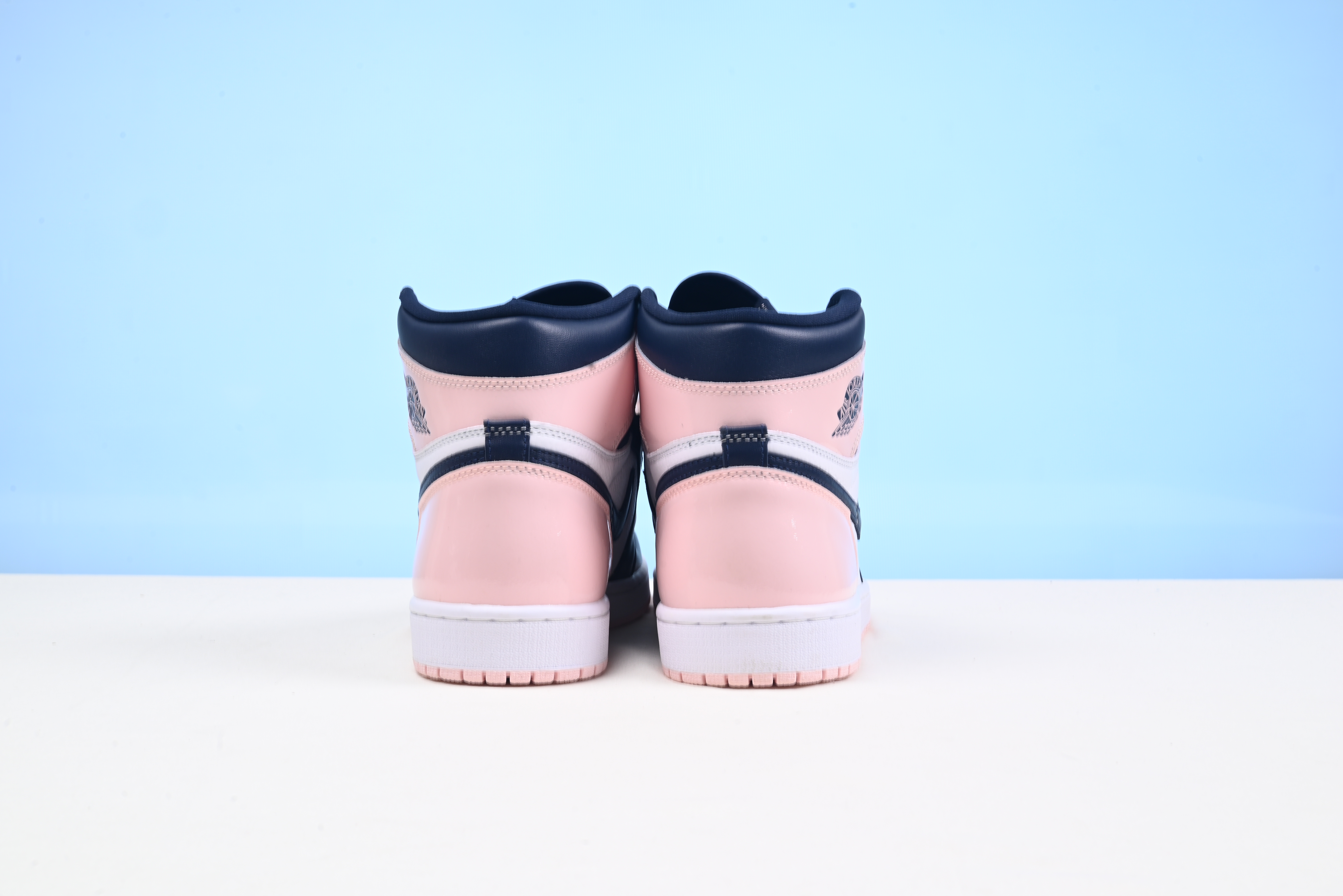 Air Jordan 1 High OG Atmosphere DD9335-641