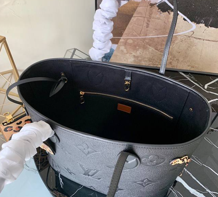 LsVttn Neverfull MM Noir Monogram M45856 31cm