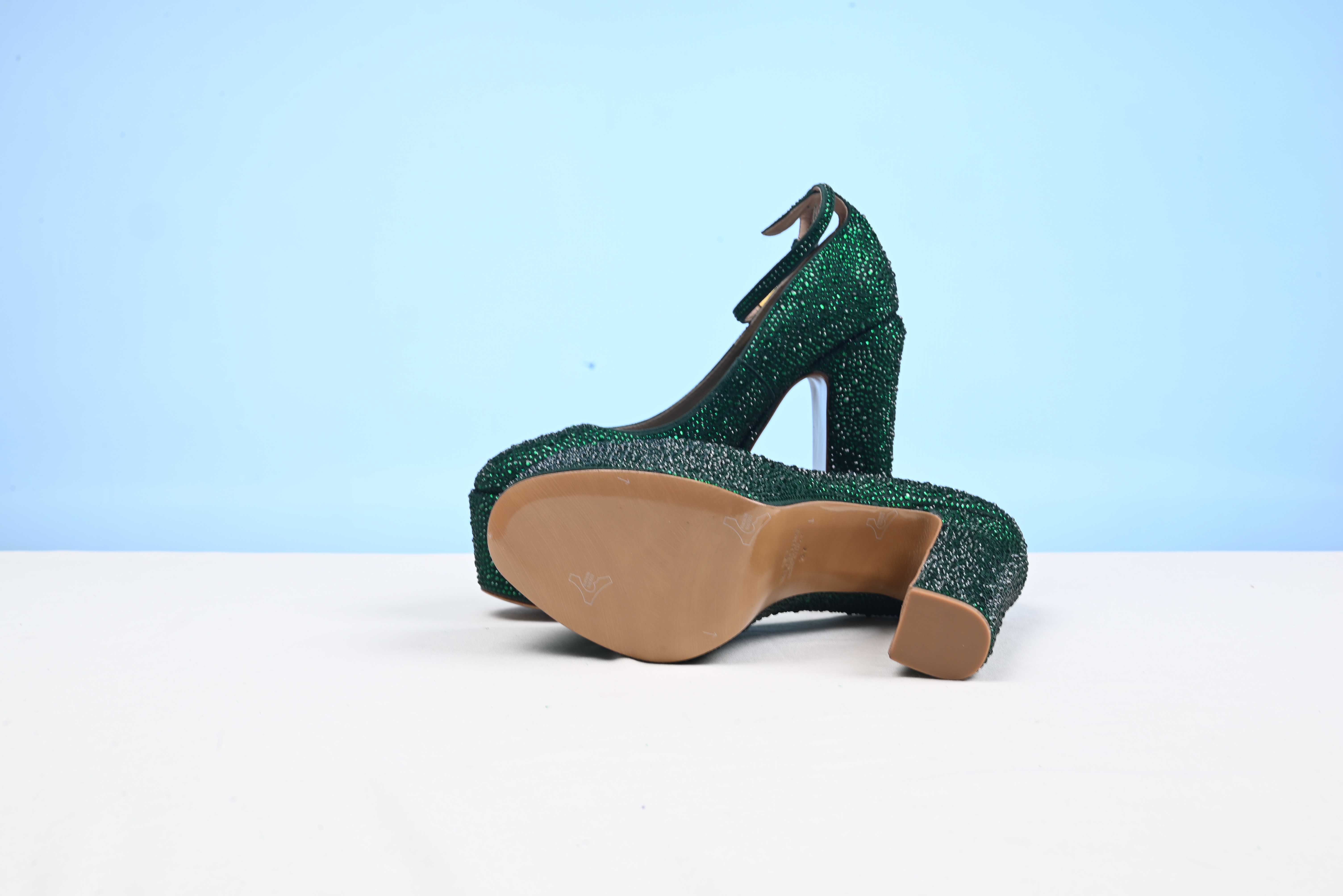 Valentinoo Garavani green high heels