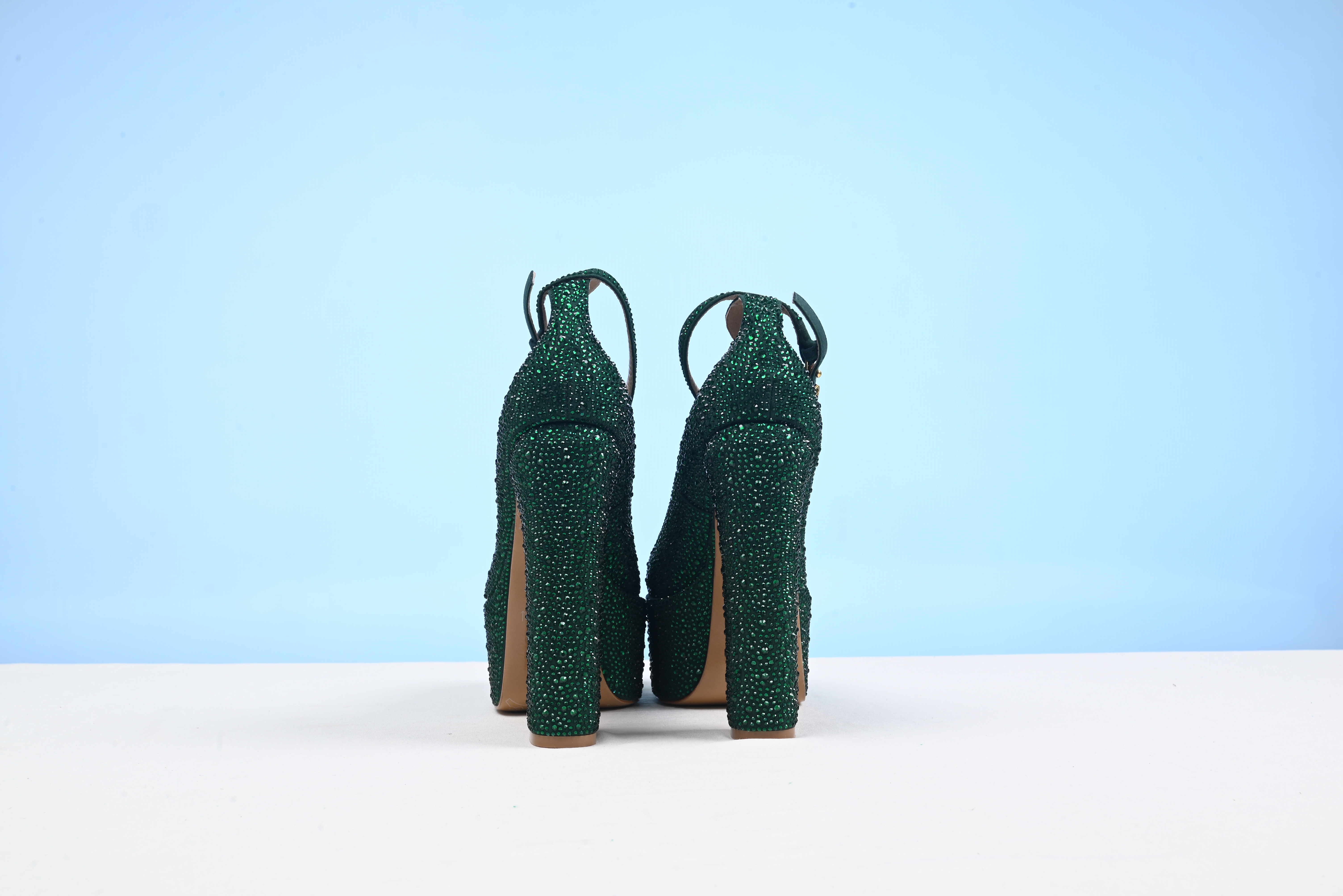 Valentinoo Garavani green high heels
