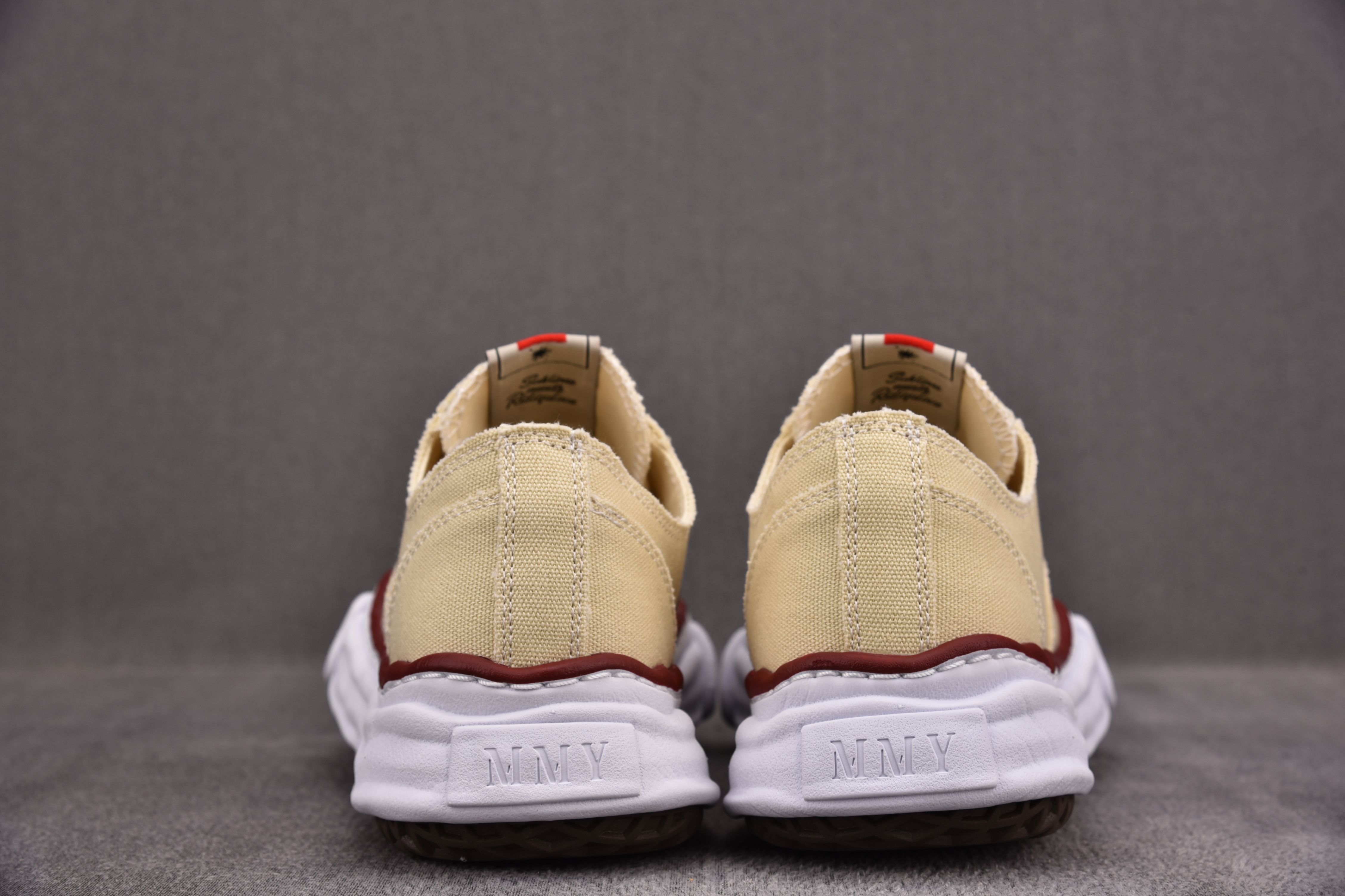 Mais0n Mihara Yasuhir0 yellow