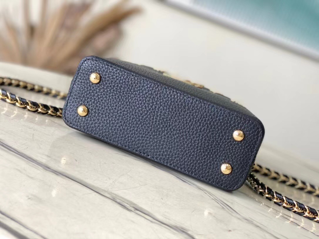 LsVttn Bag 126123319 21cm black