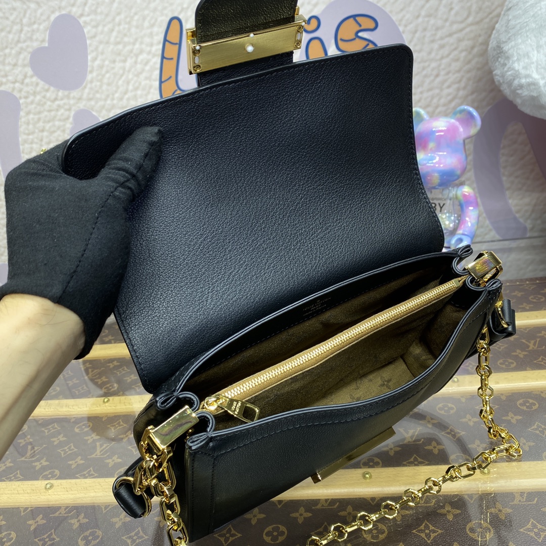 LsVttn Bag 78123211black 24cm