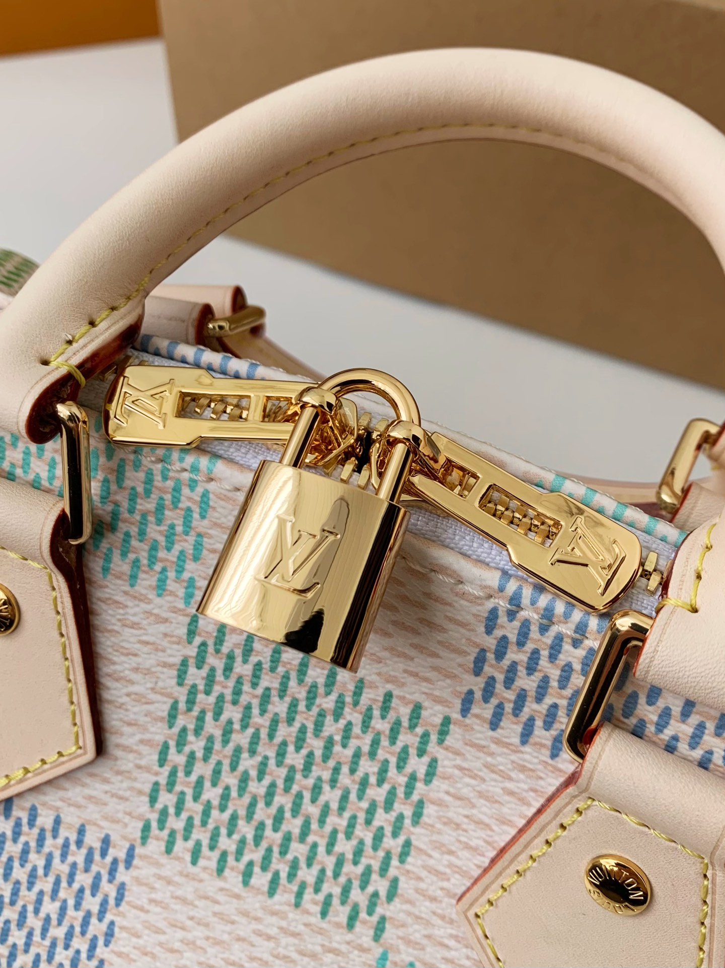 LsVttn Bag 60123179 20cm