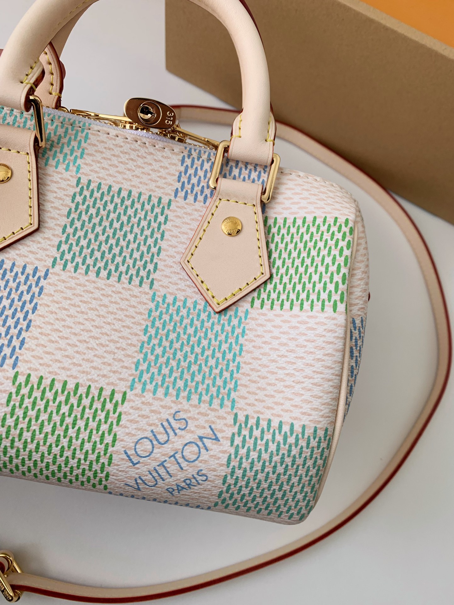 LsVttn Bag 60123179 20cm