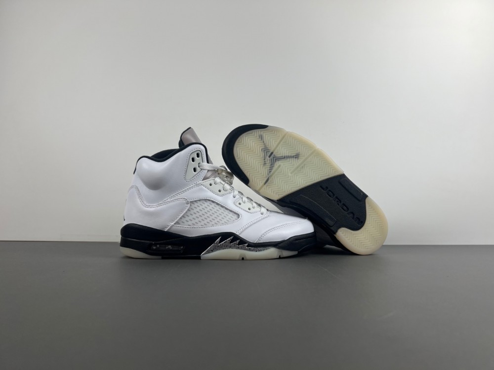 Jordan 5 Retro Reverse Metallic DD0587-110