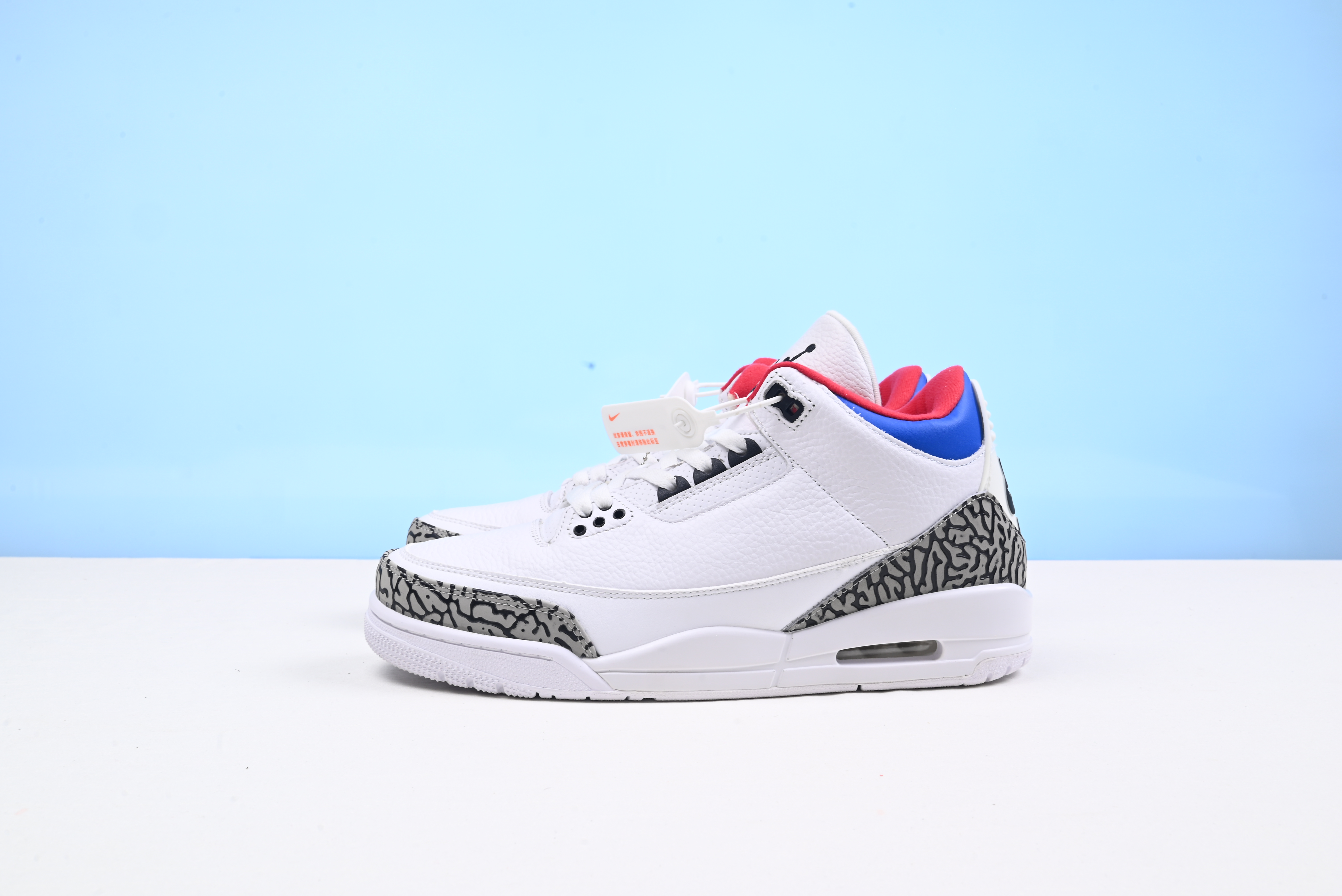 Air Jordan 3 Retro Seoul AV8370-100