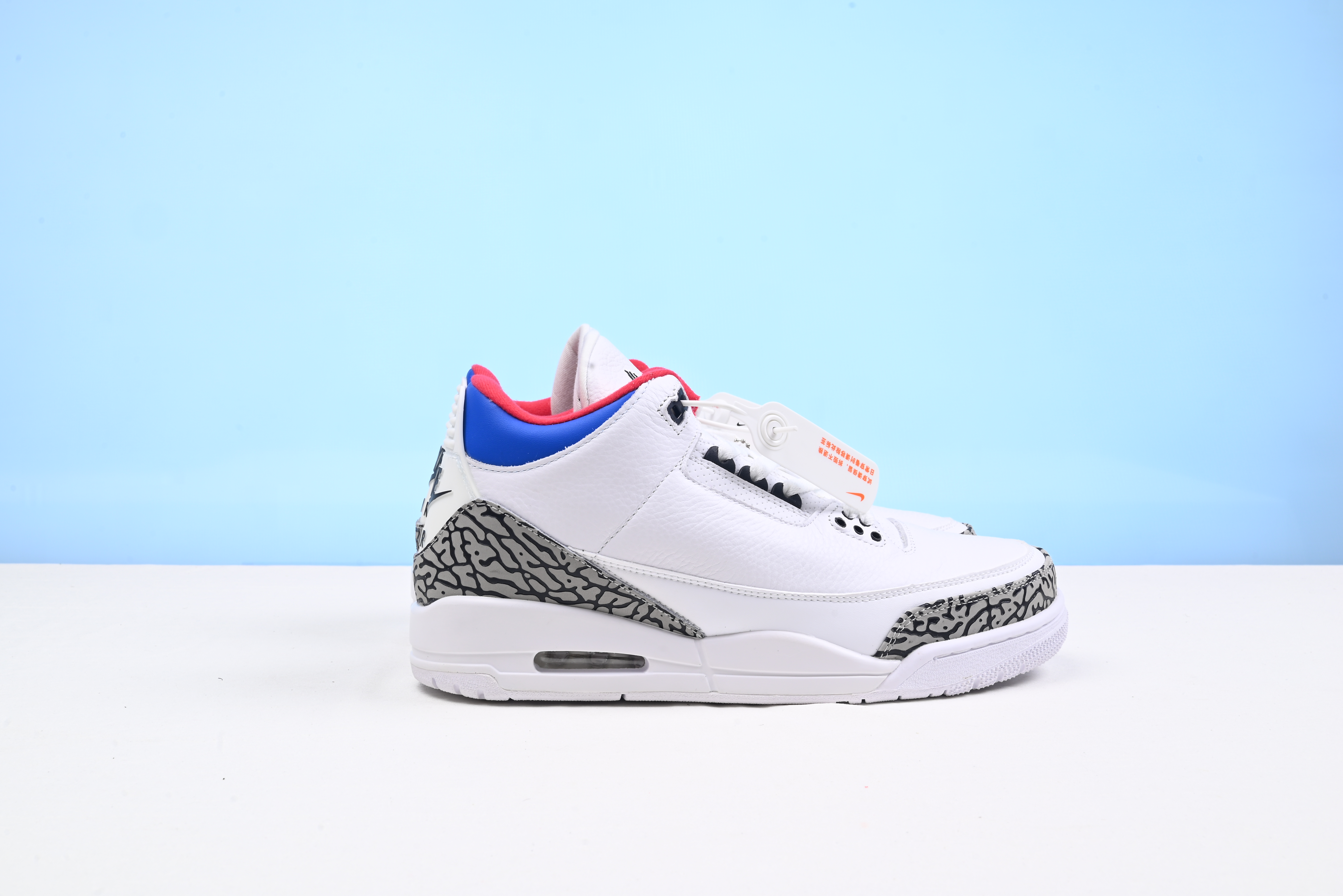 Air Jordan 3 Retro Seoul AV8370-100