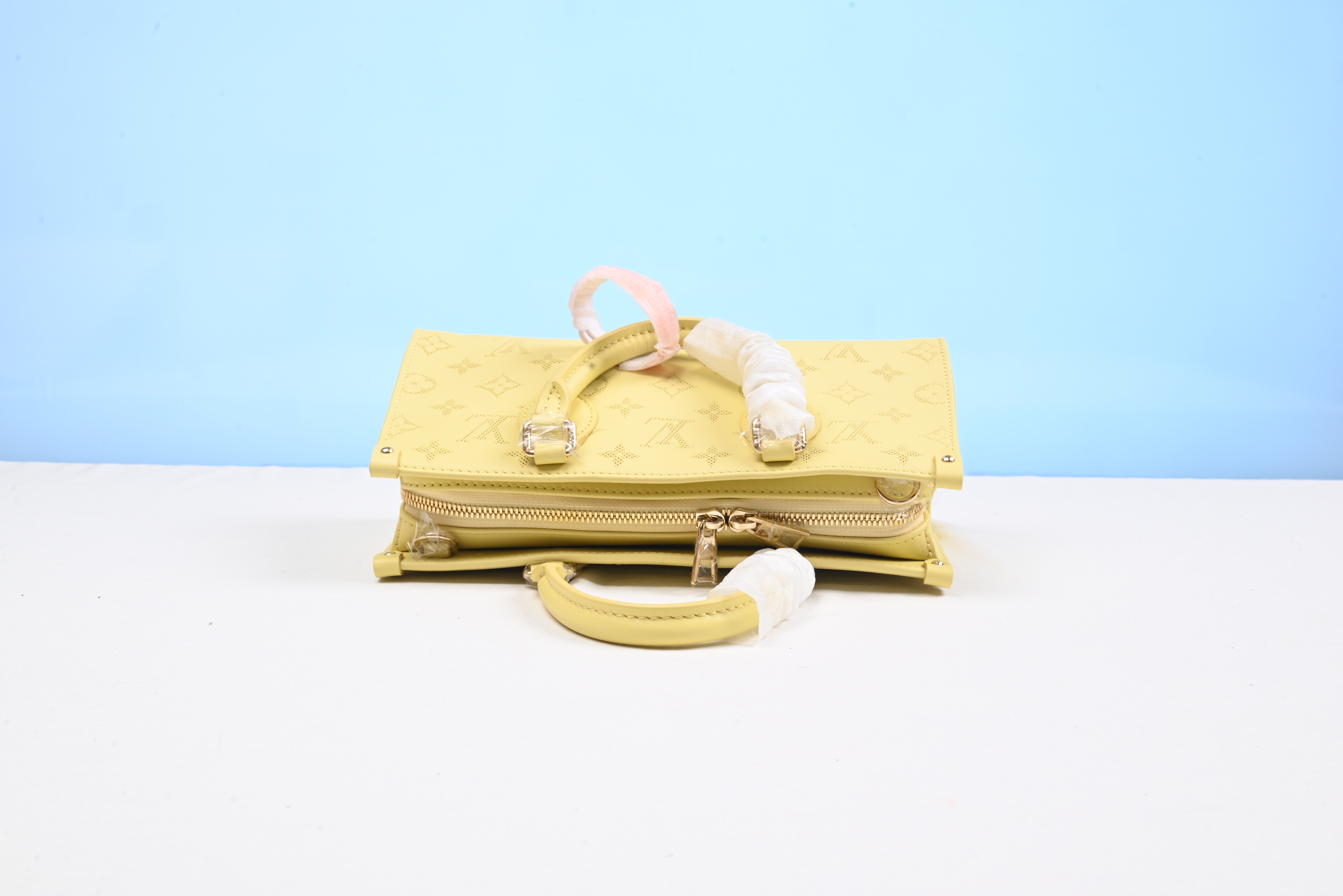 LsVttn bag yellow 25cm