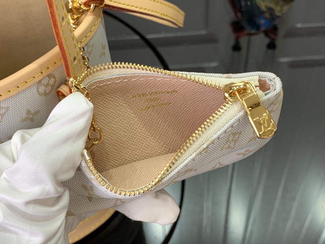 LsVttn Bag 56123168 17cm