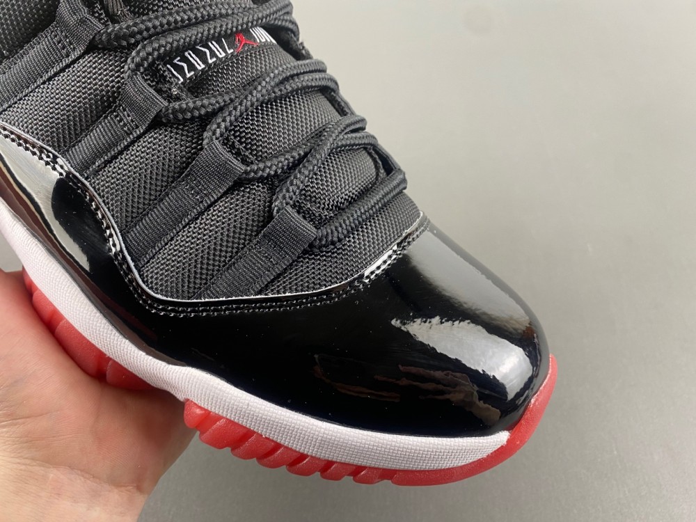 Air Jordan 11 Retro Low 