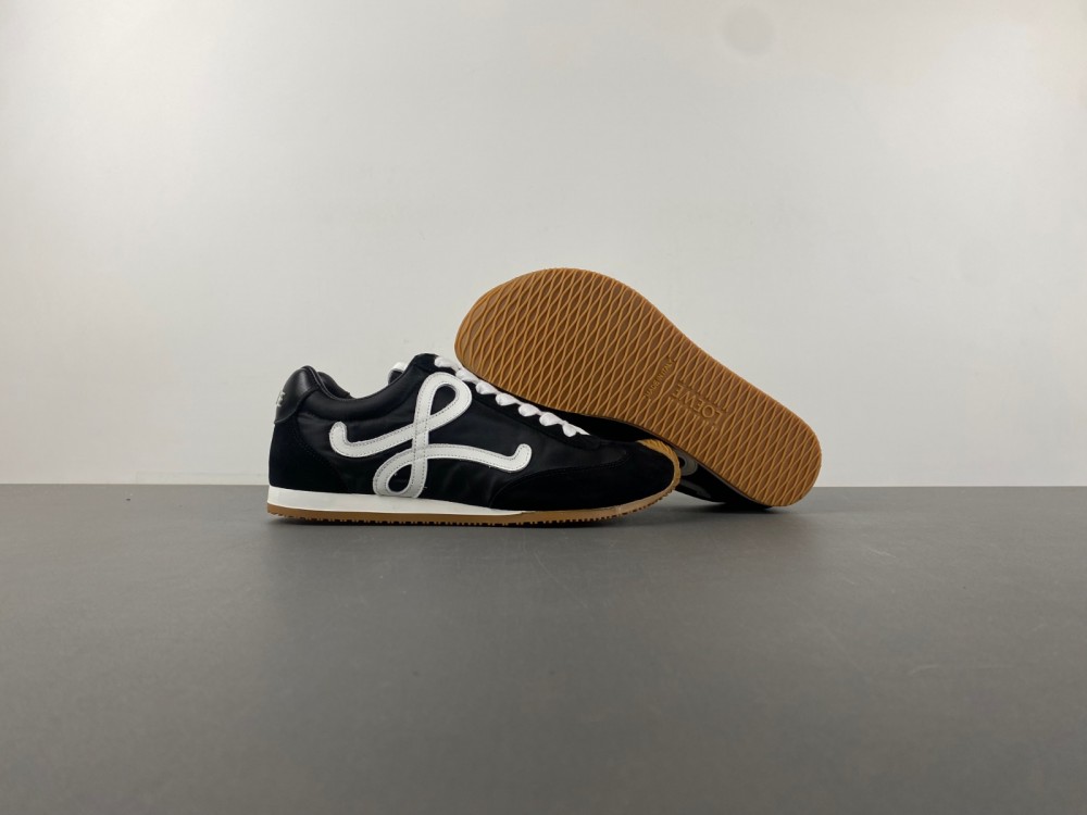 Ballet Runner “Black White” LLBR282X01