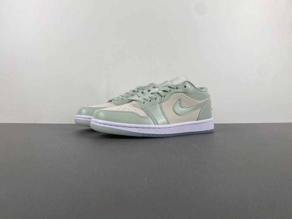 Air Jordan 1 Low green HF4078-100