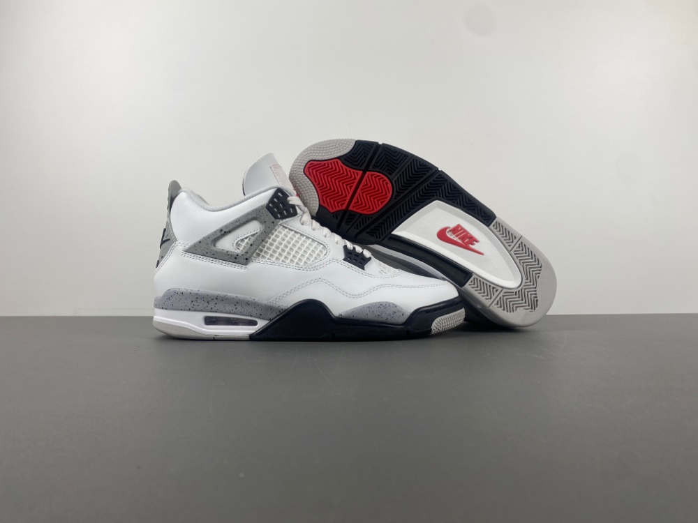 Air Jordan 4 “White Cement”（2025）FV5029-100