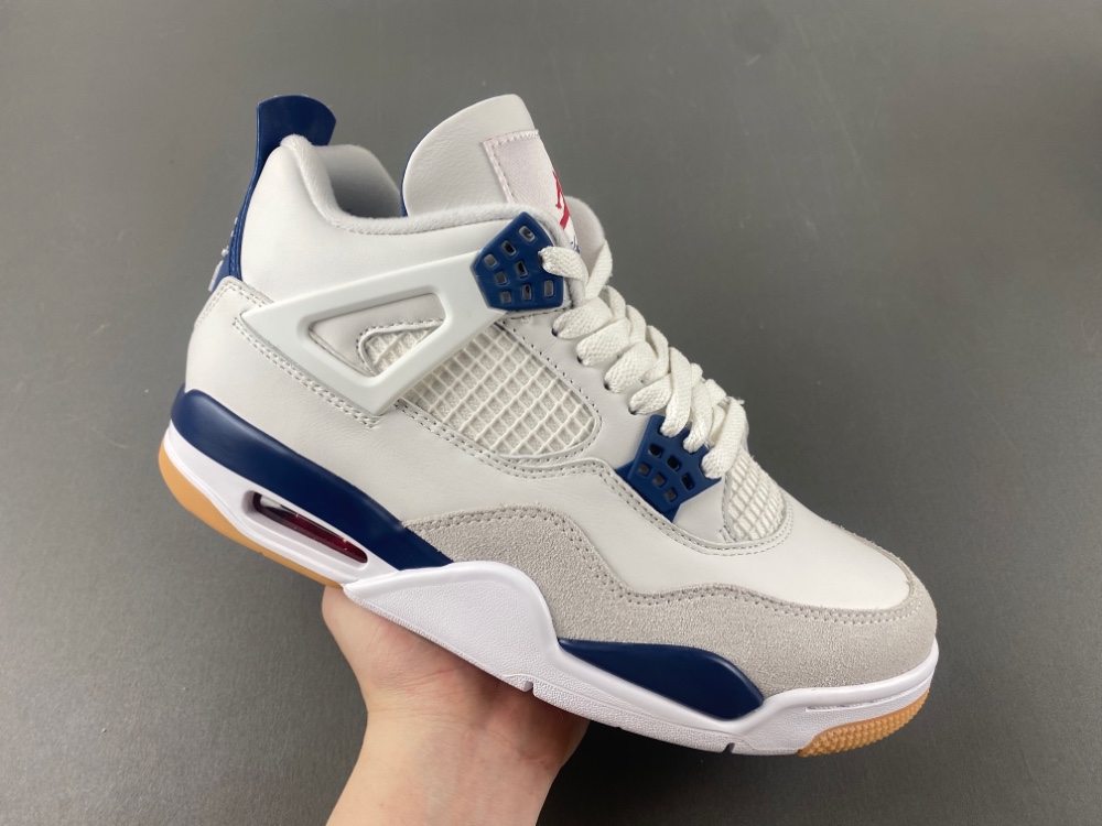 Nike SB x Air Jordan 4 “Navy”（2025）DR5415-100