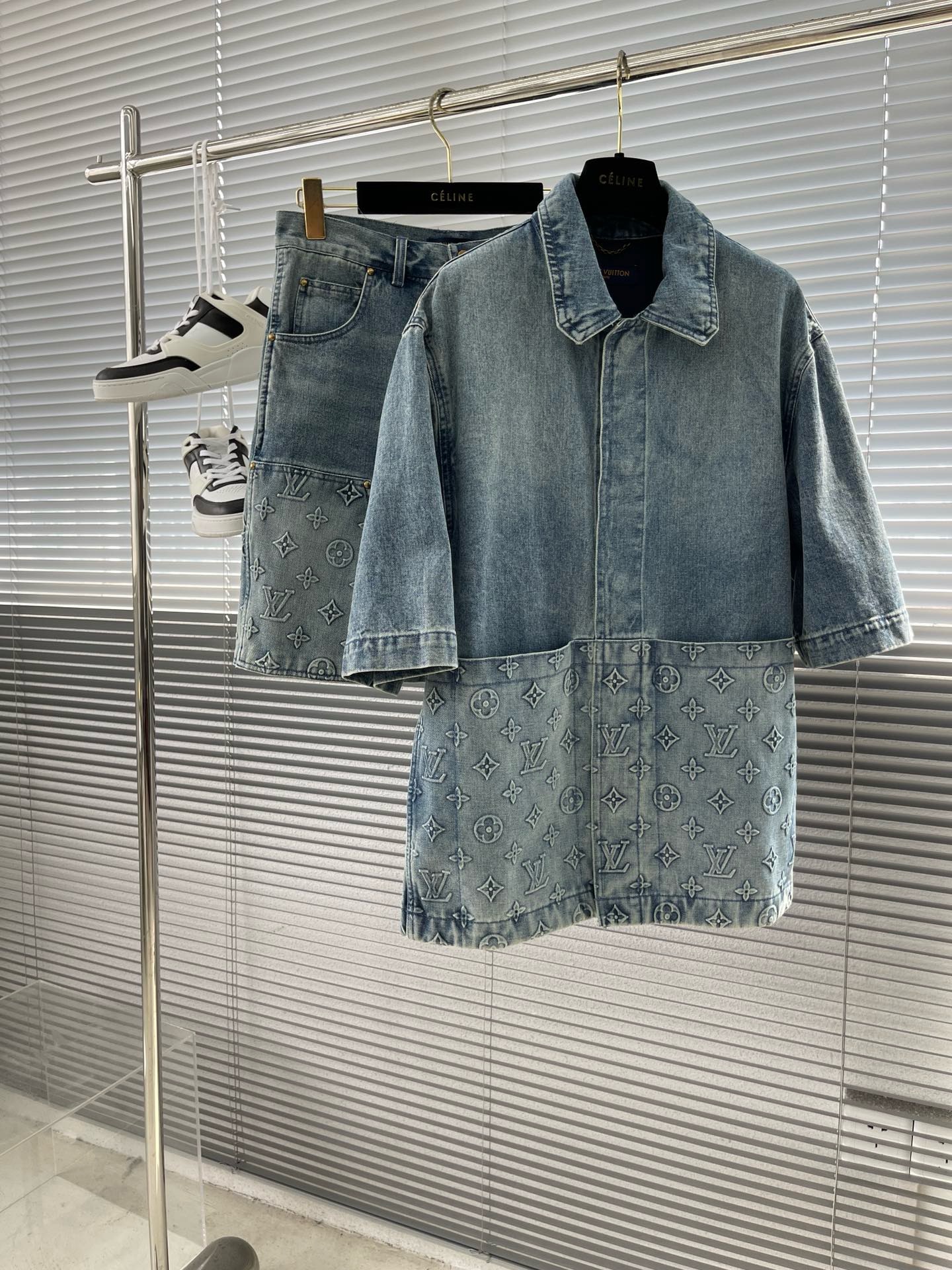 LsVttn shirt shorts Set