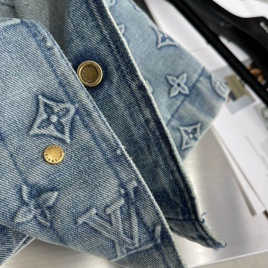 LsVttn shirt shorts Set