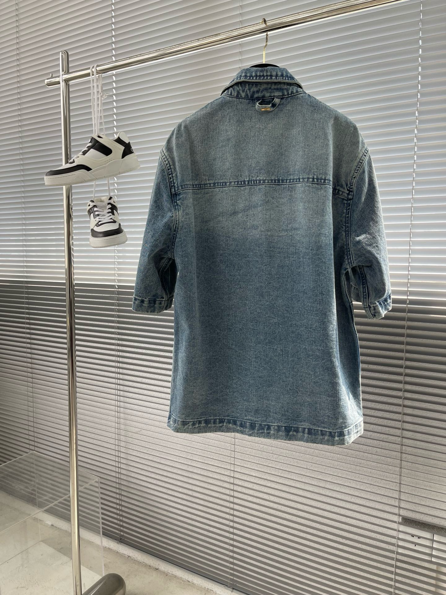 LsVttn shirt shorts Set