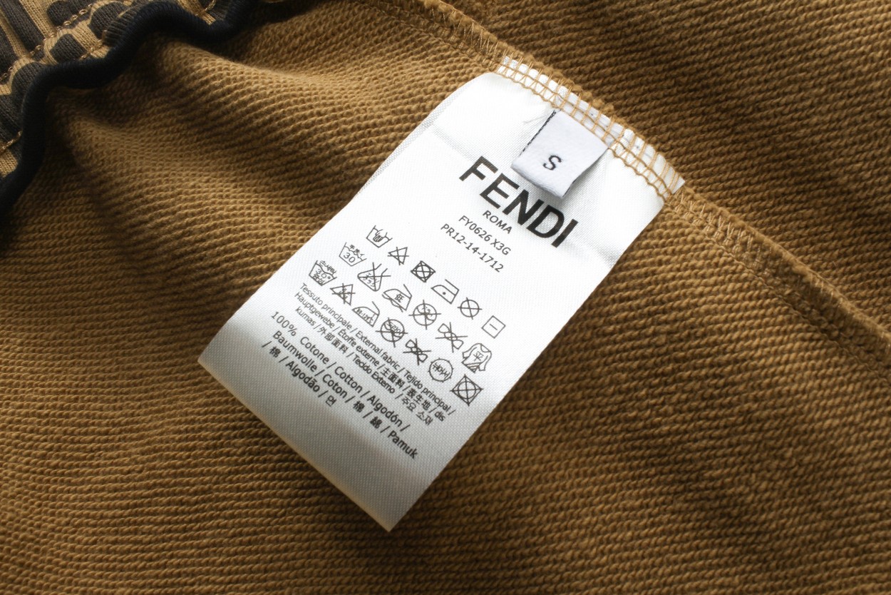 Fendi shorts 02