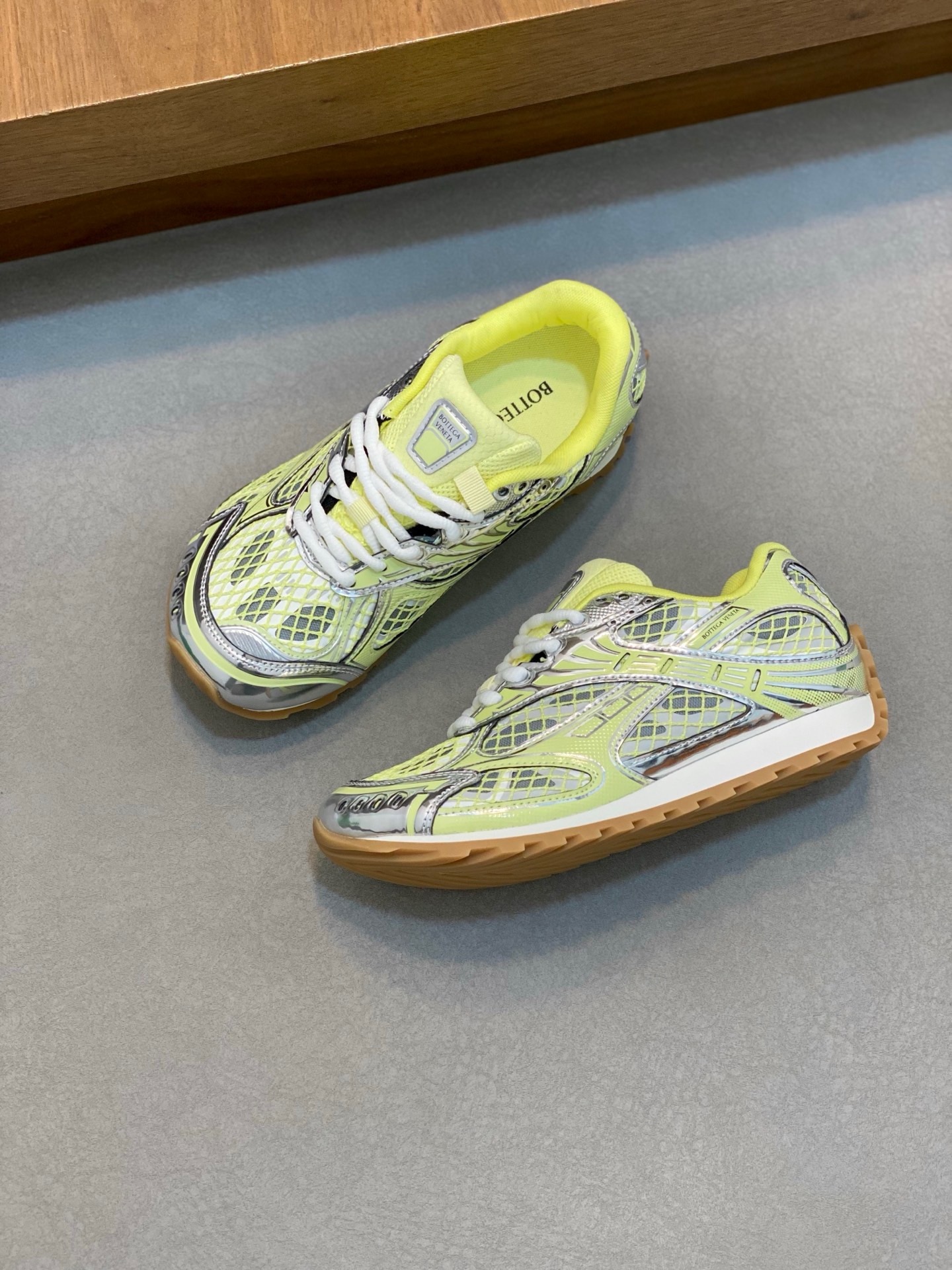 Bottega Veneta Orbit sneaker 02