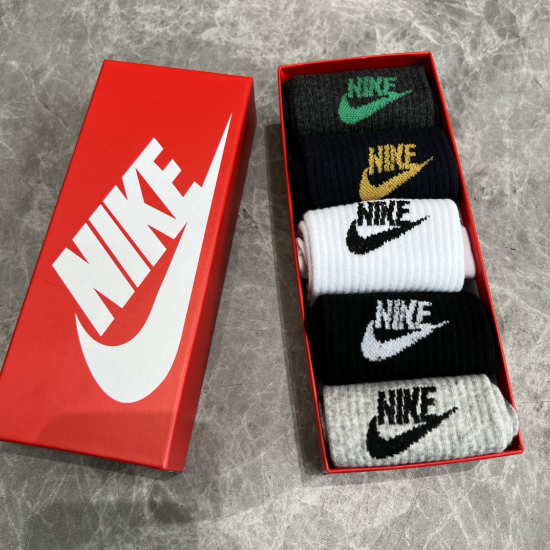 Nike Socks 5 pieces per box 01