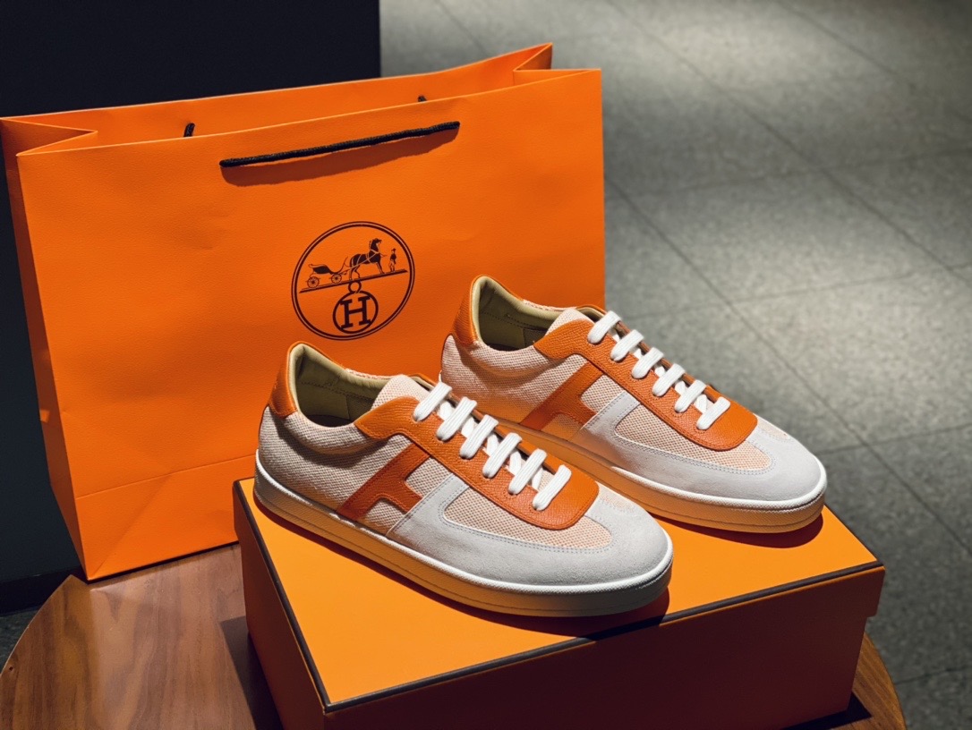 Hermes men's boomerang sneaker