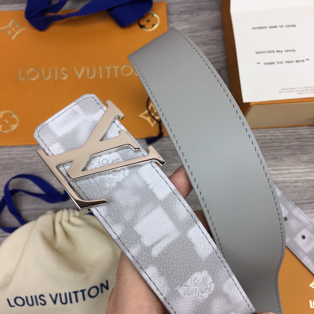 LV INITIALES 40MM REVERSIBLE BELT M0300Q
