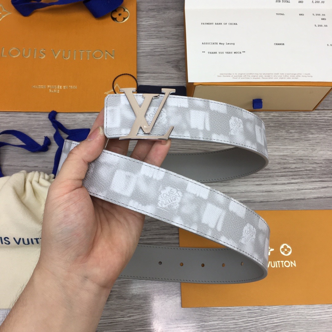 LV INITIALES 40MM REVERSIBLE BELT M0300Q