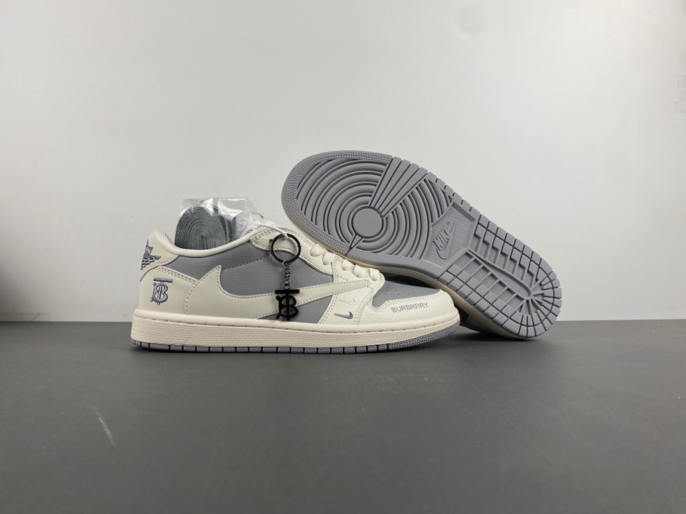 Nike Air Jordan 1 Low Nike BB6588-315
