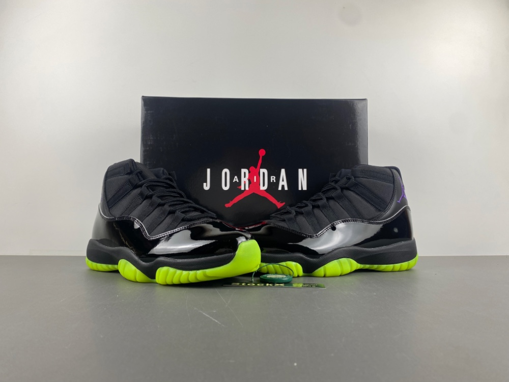 Air Jordan 11 Black fluorescent green CT8012-003