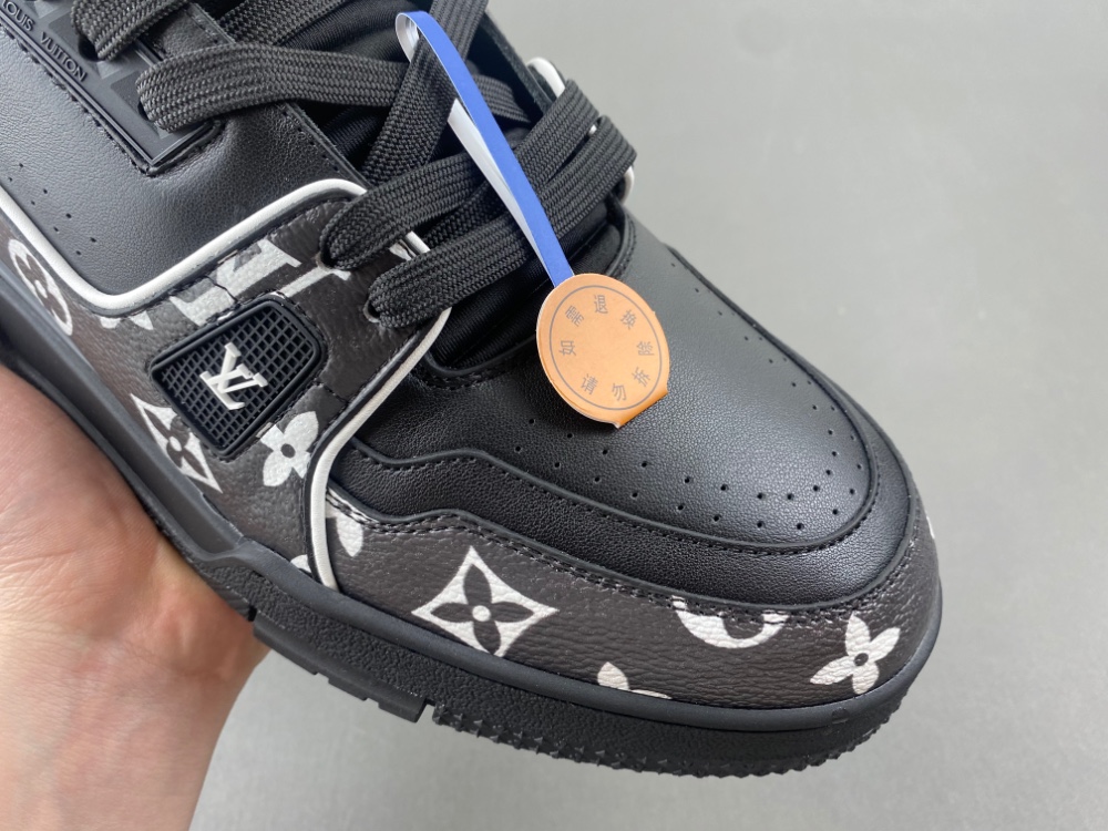 Louis Vuitton LV trainer all black white
