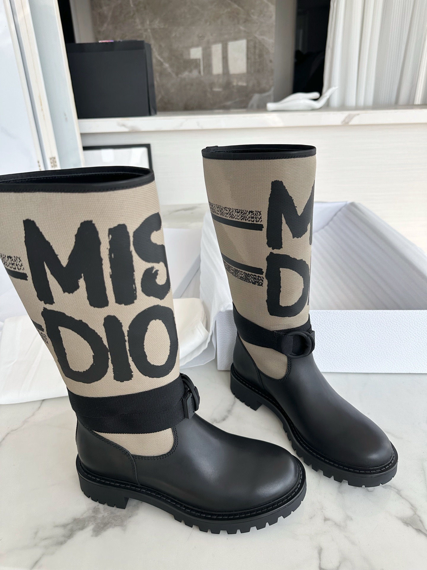 Dioor Major Boots