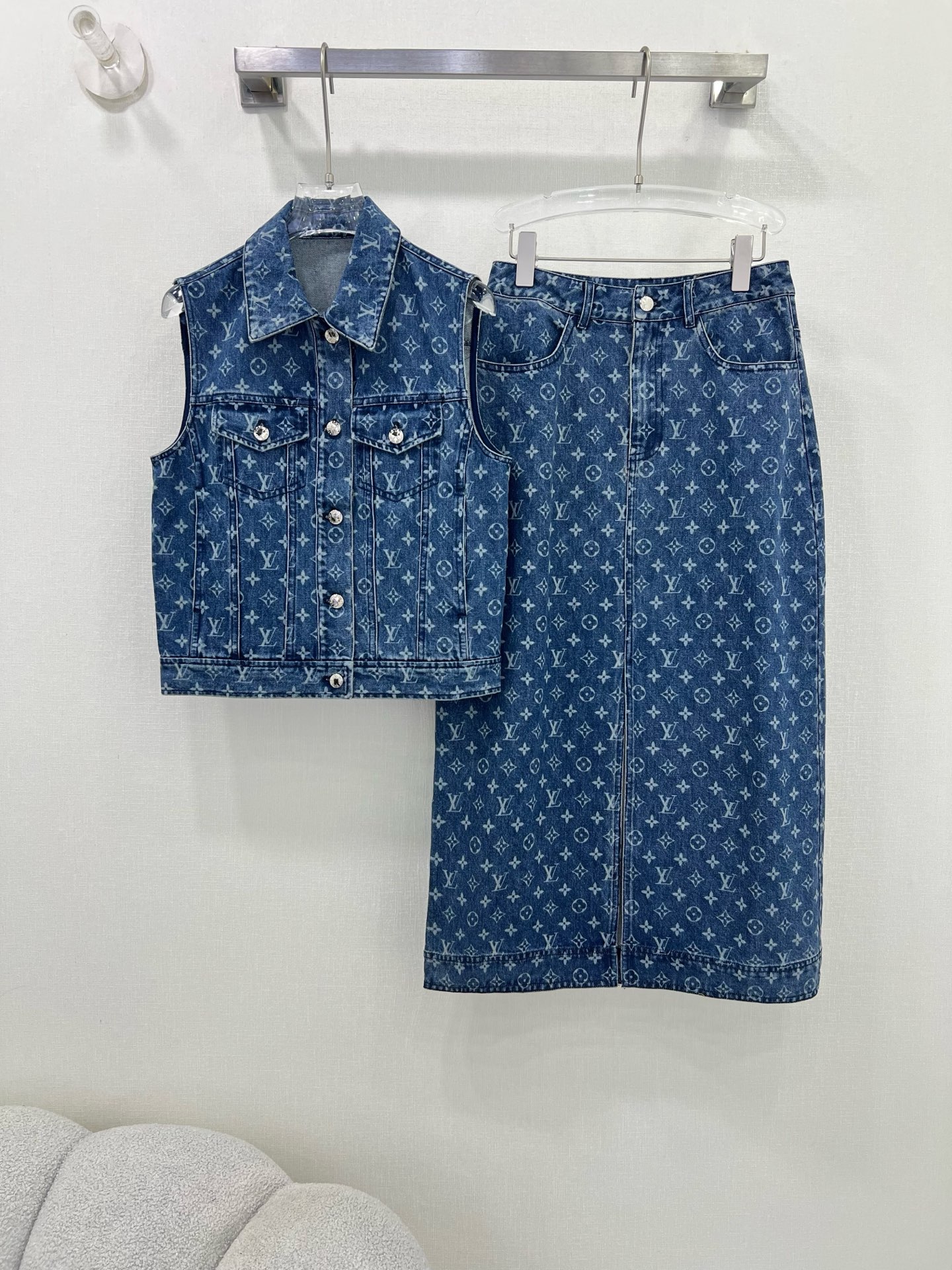 LV Clothes Women's Set