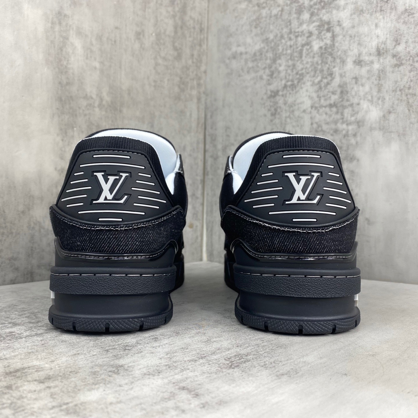 LsVttn Trainer blake shoes