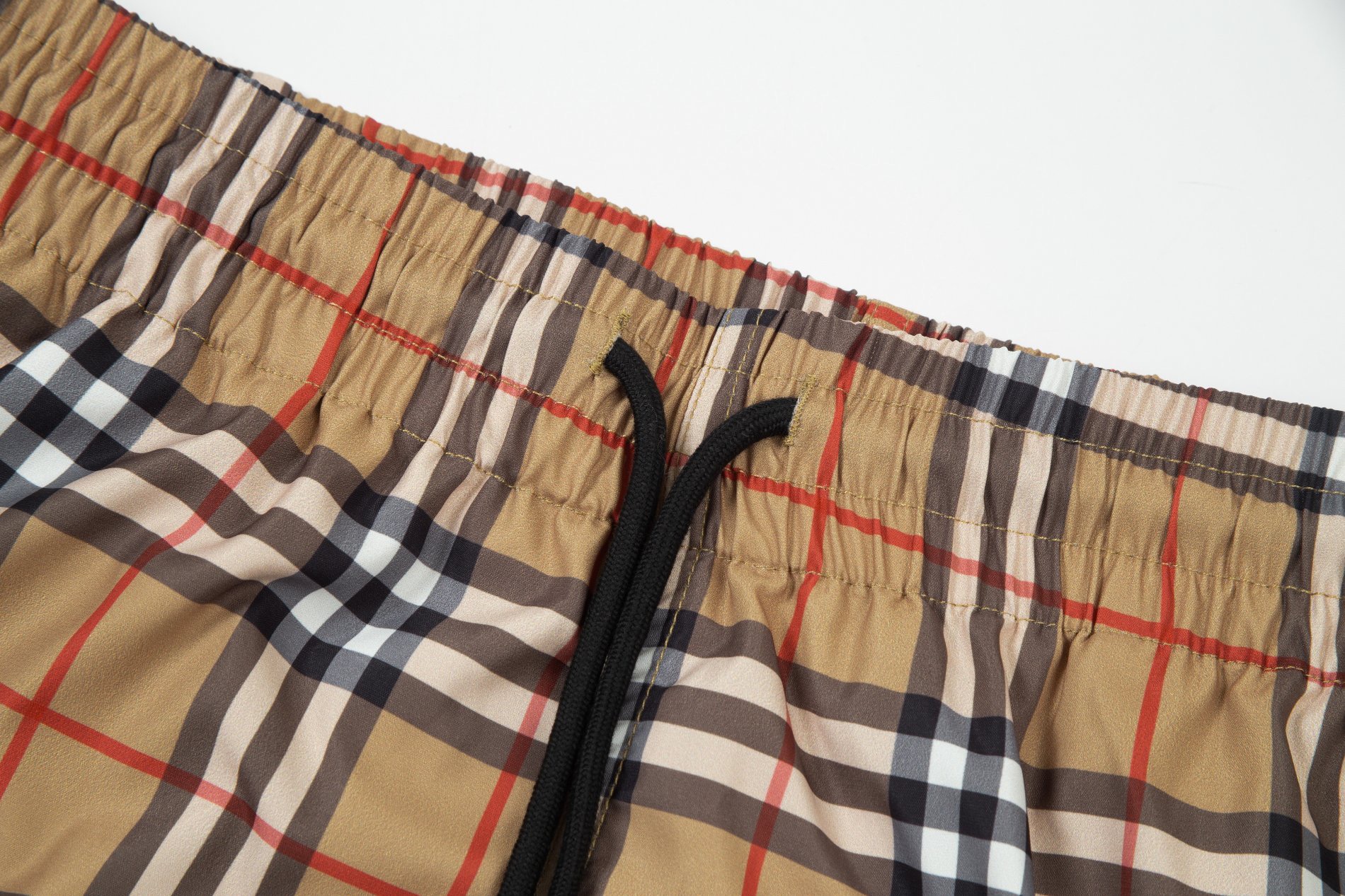 Burberry short pants