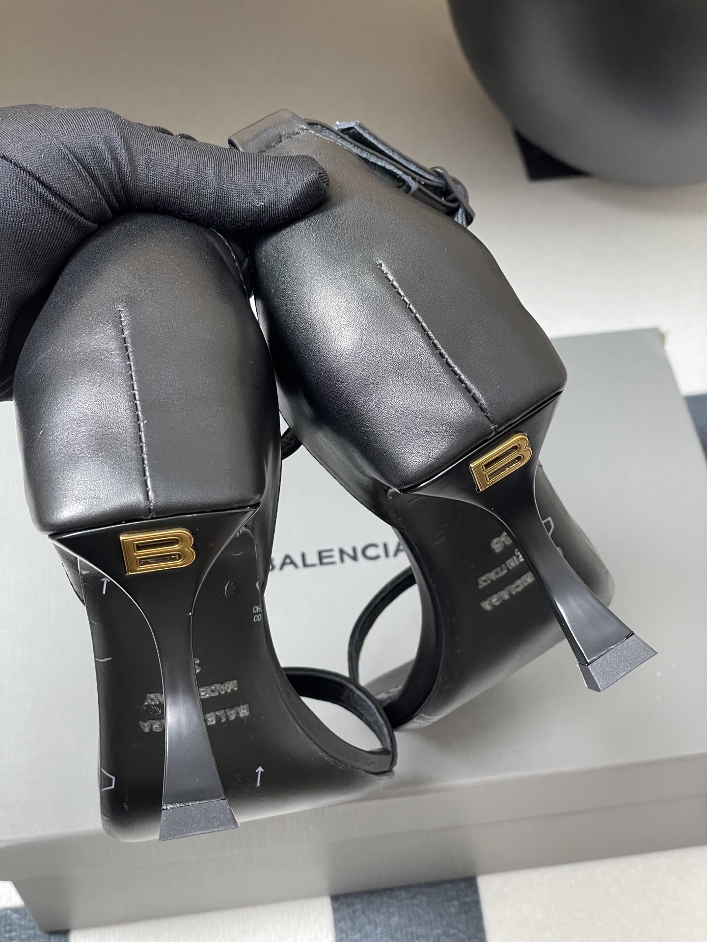 Balenciaga High heel Shoes 35123118