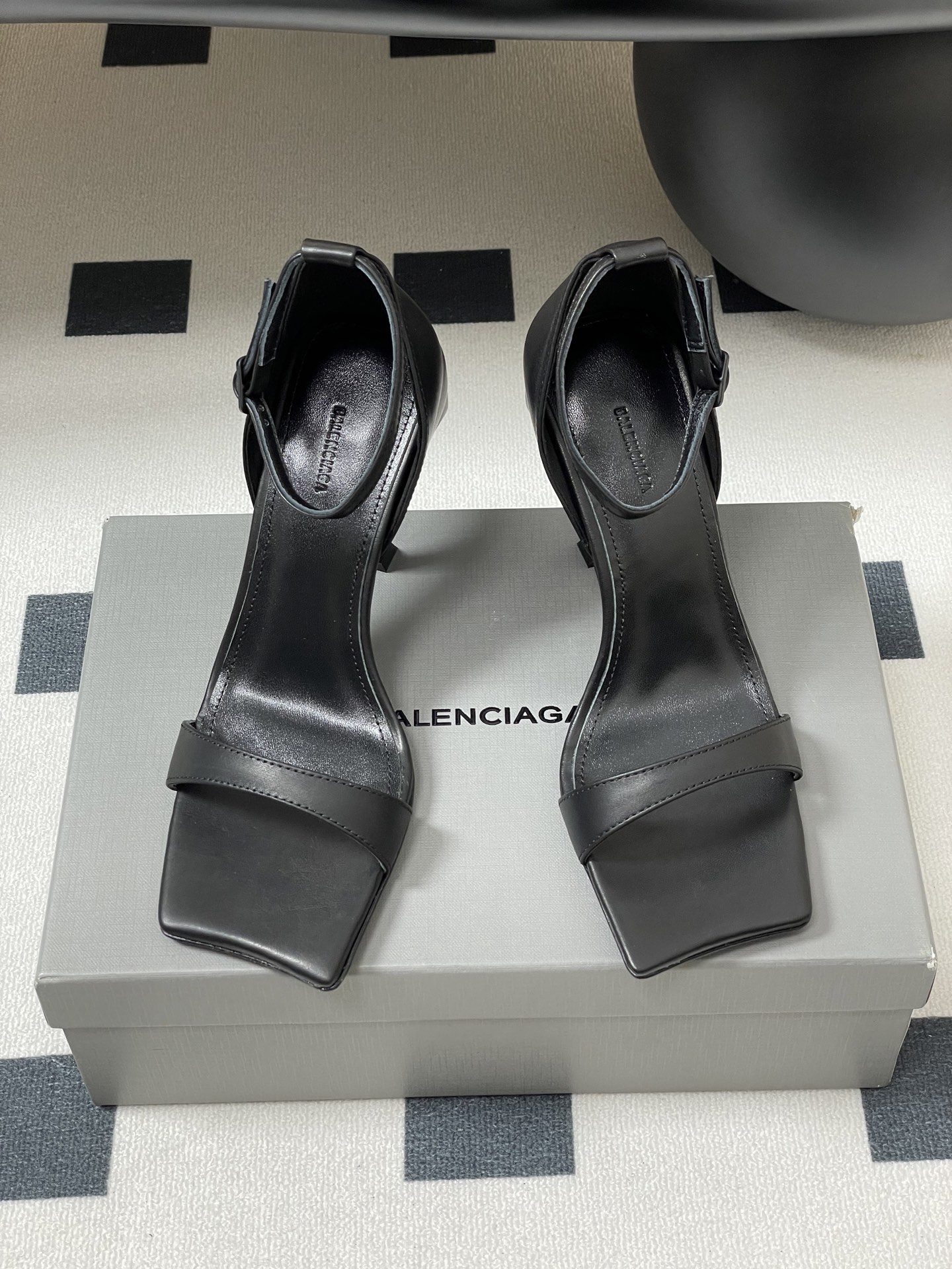 Balenciaga High heel Shoes 35123118