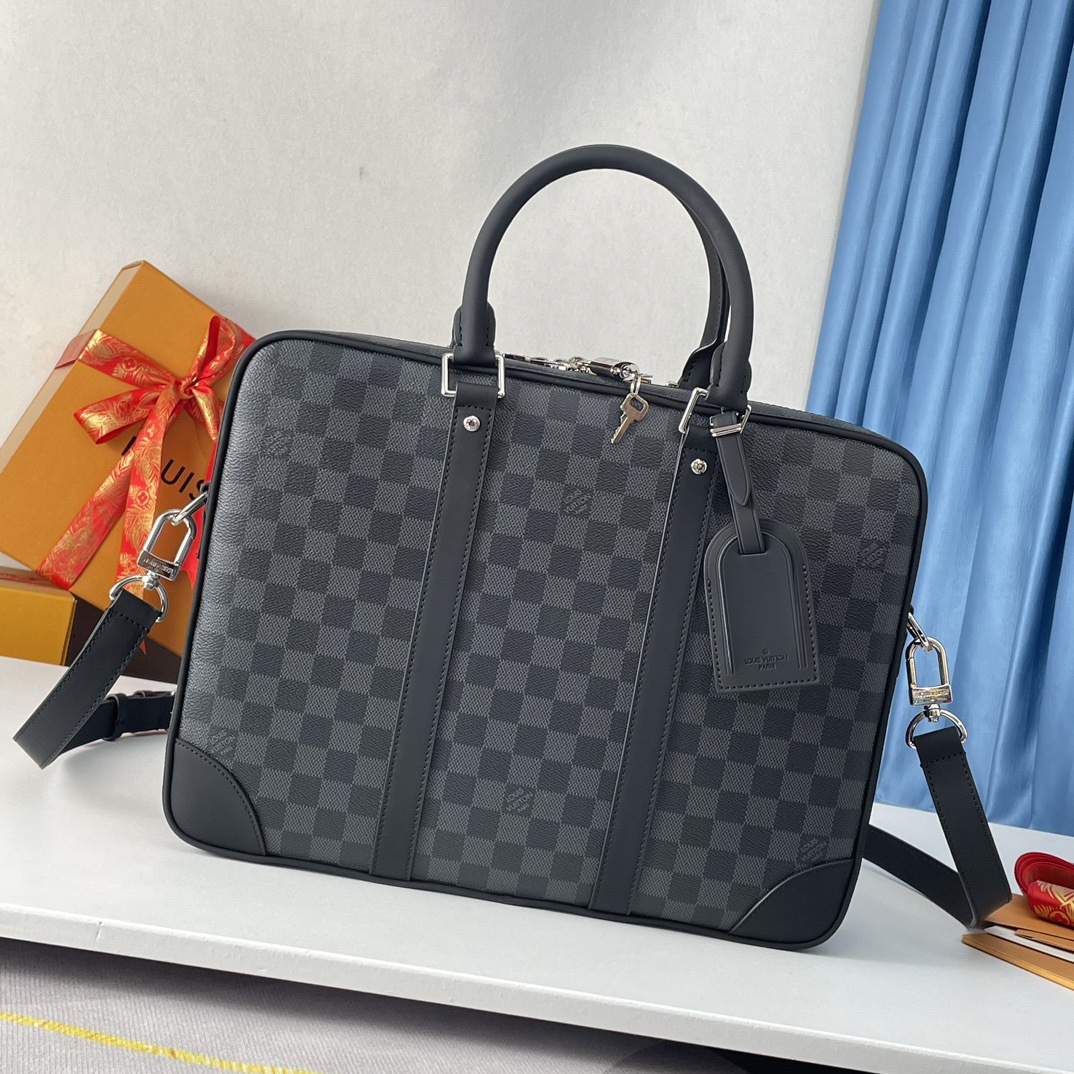 LOUIS VUITTON men's bag 63123180