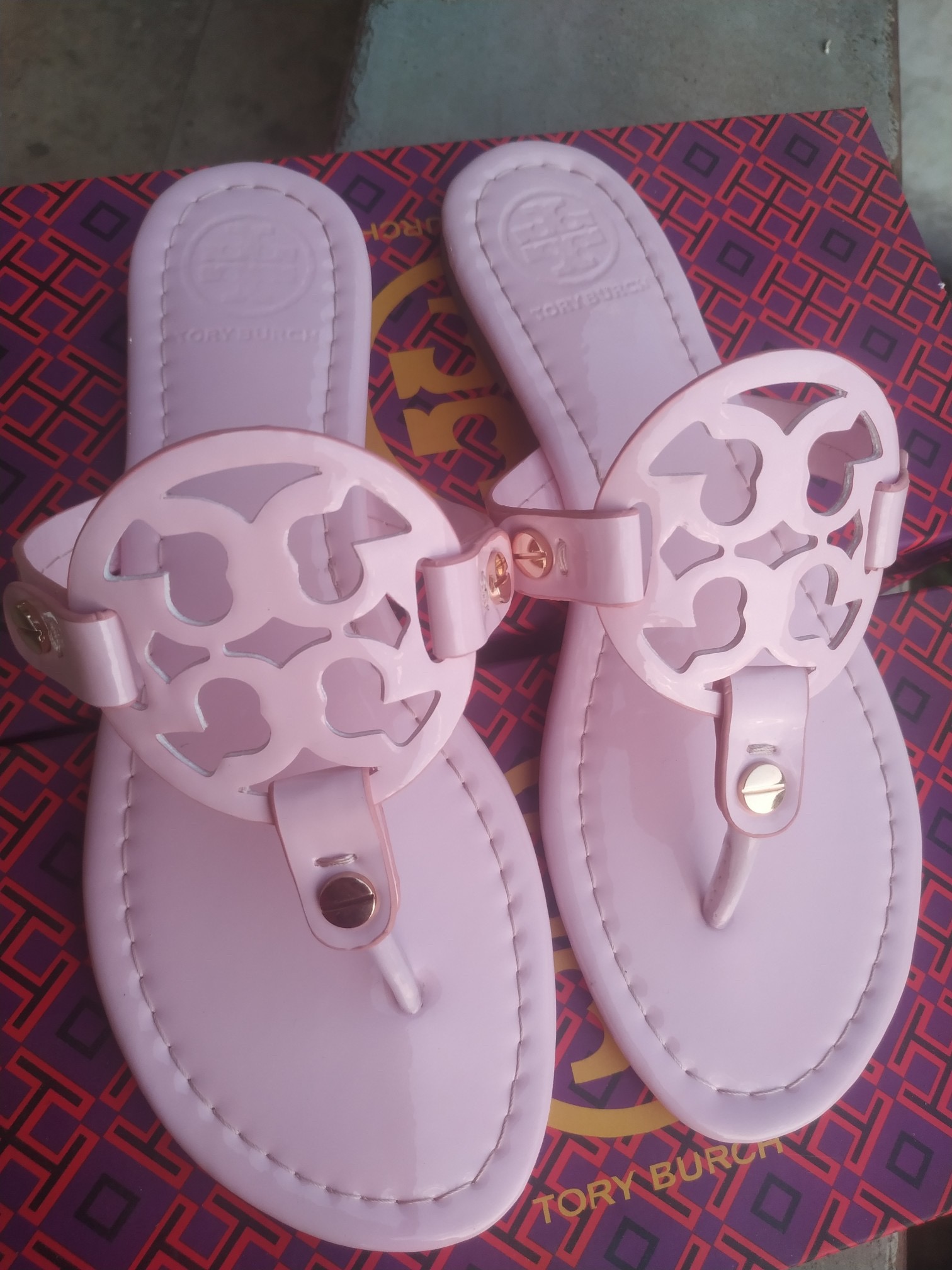 TORY BURCH pink sandals