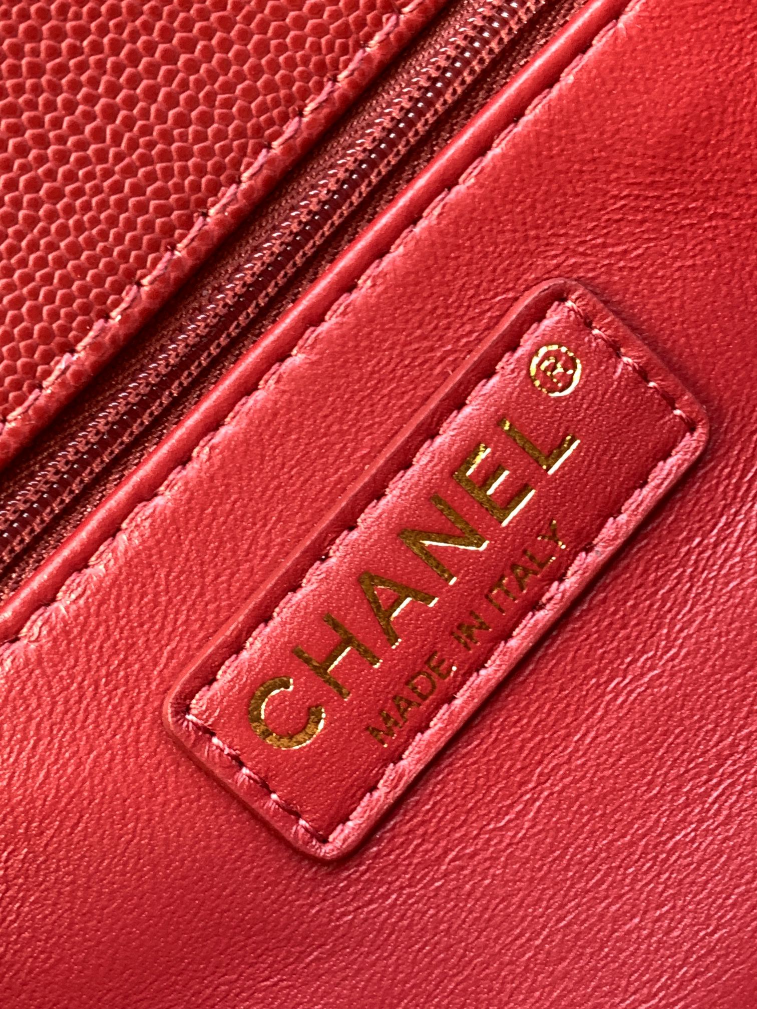 Channel red bag size 23cm