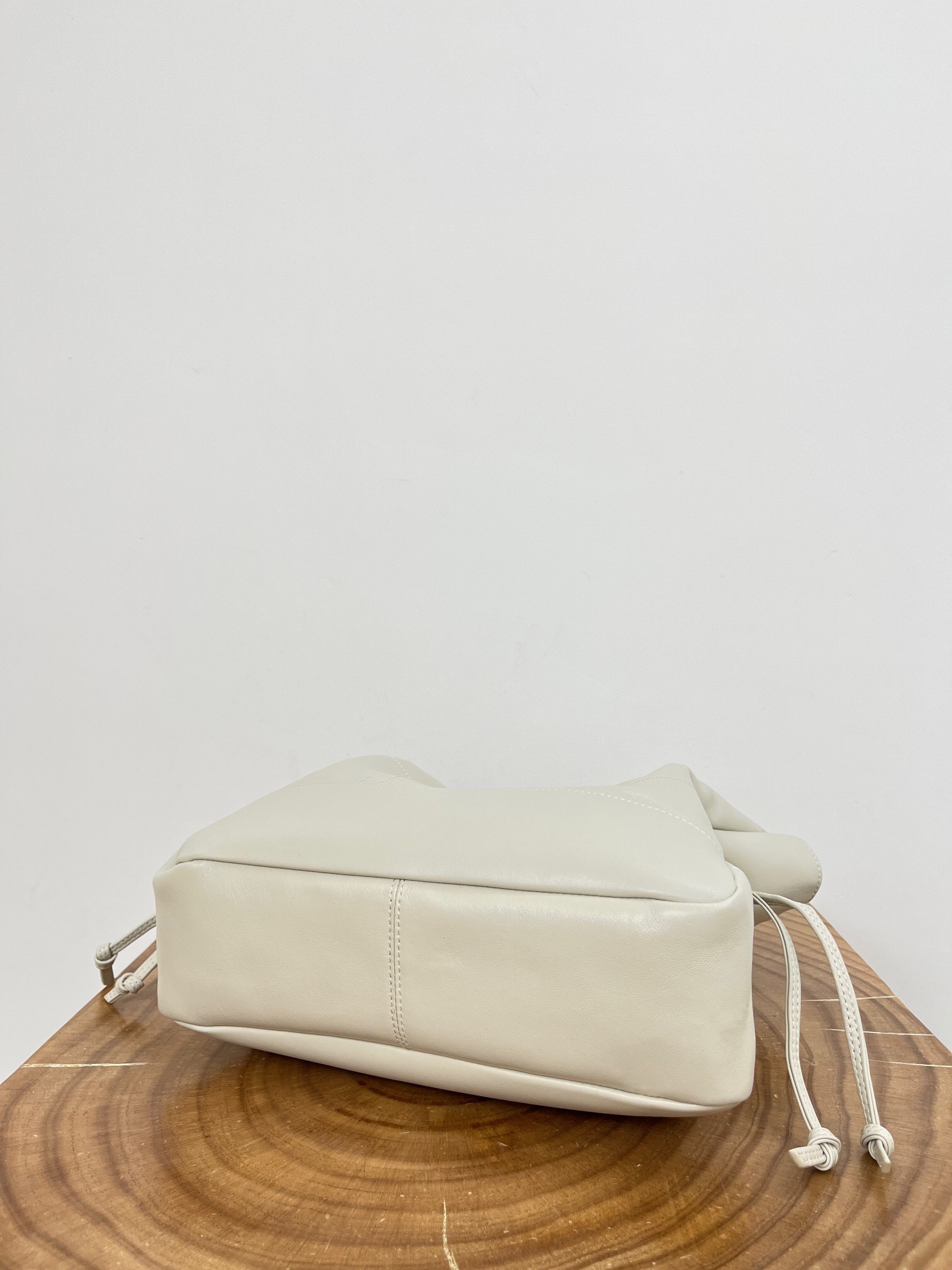 YSL white bag-timstar