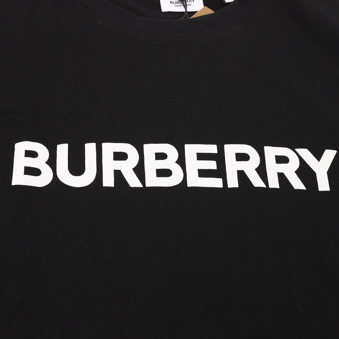 Burberry black t-shirt 02