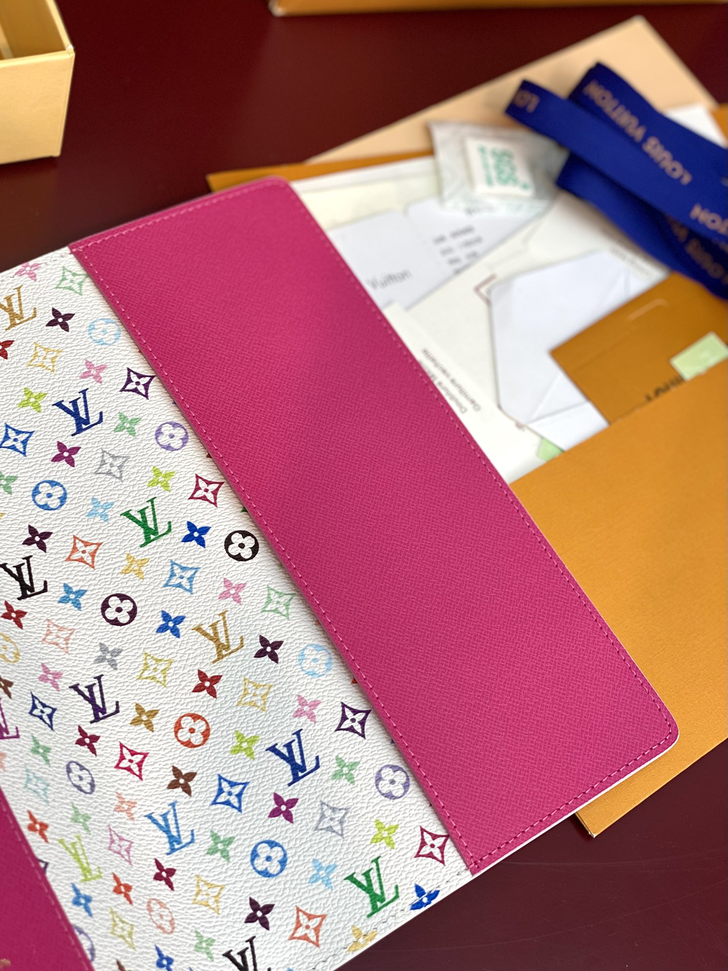 L0UlS VUlTT0N wallet GI1299