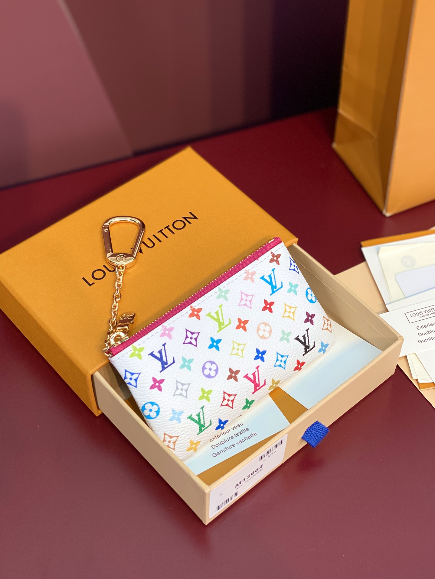 L0UlS VUlTT0N Wallet M13664