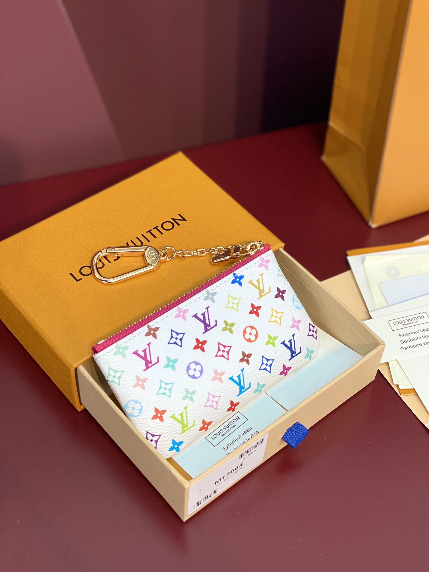 L0UlS VUlTT0N Wallet M13664