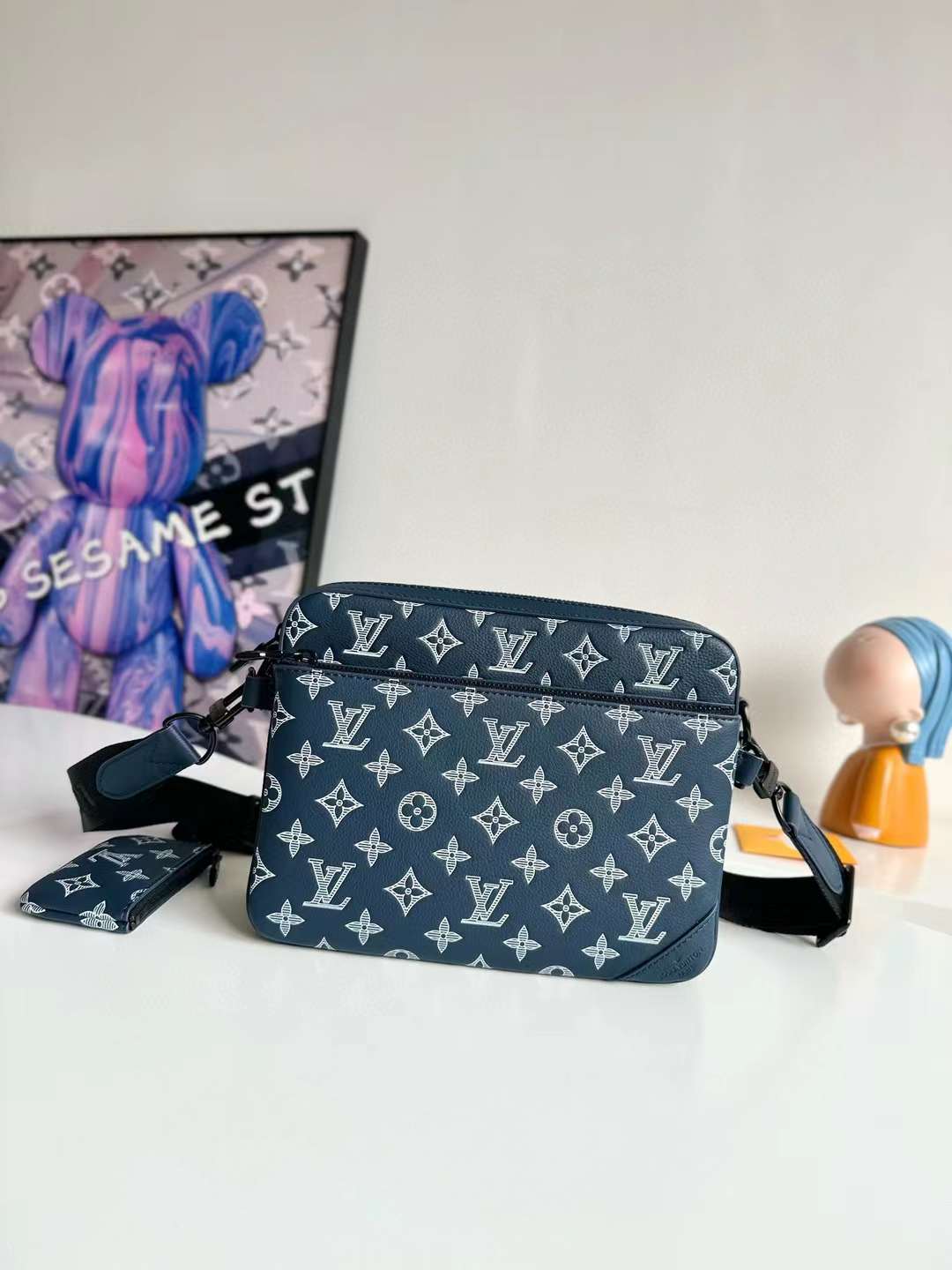 L0UlS VUlTT0N Trio Messenger G65 M24753