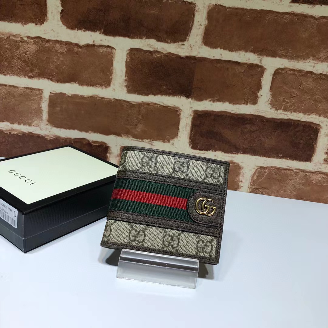Gucci wallet 597609