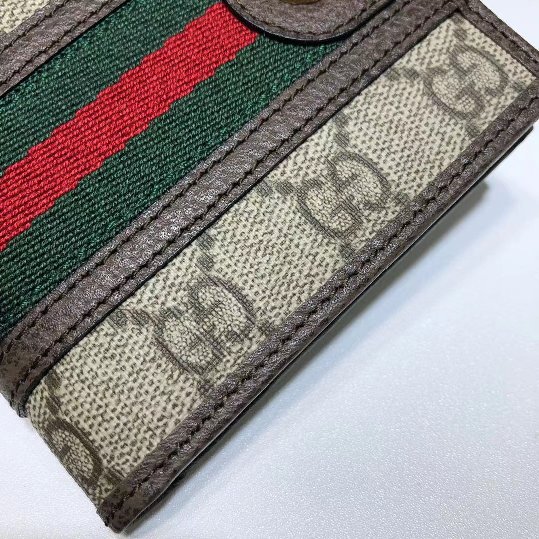 Gucci wallet 597609