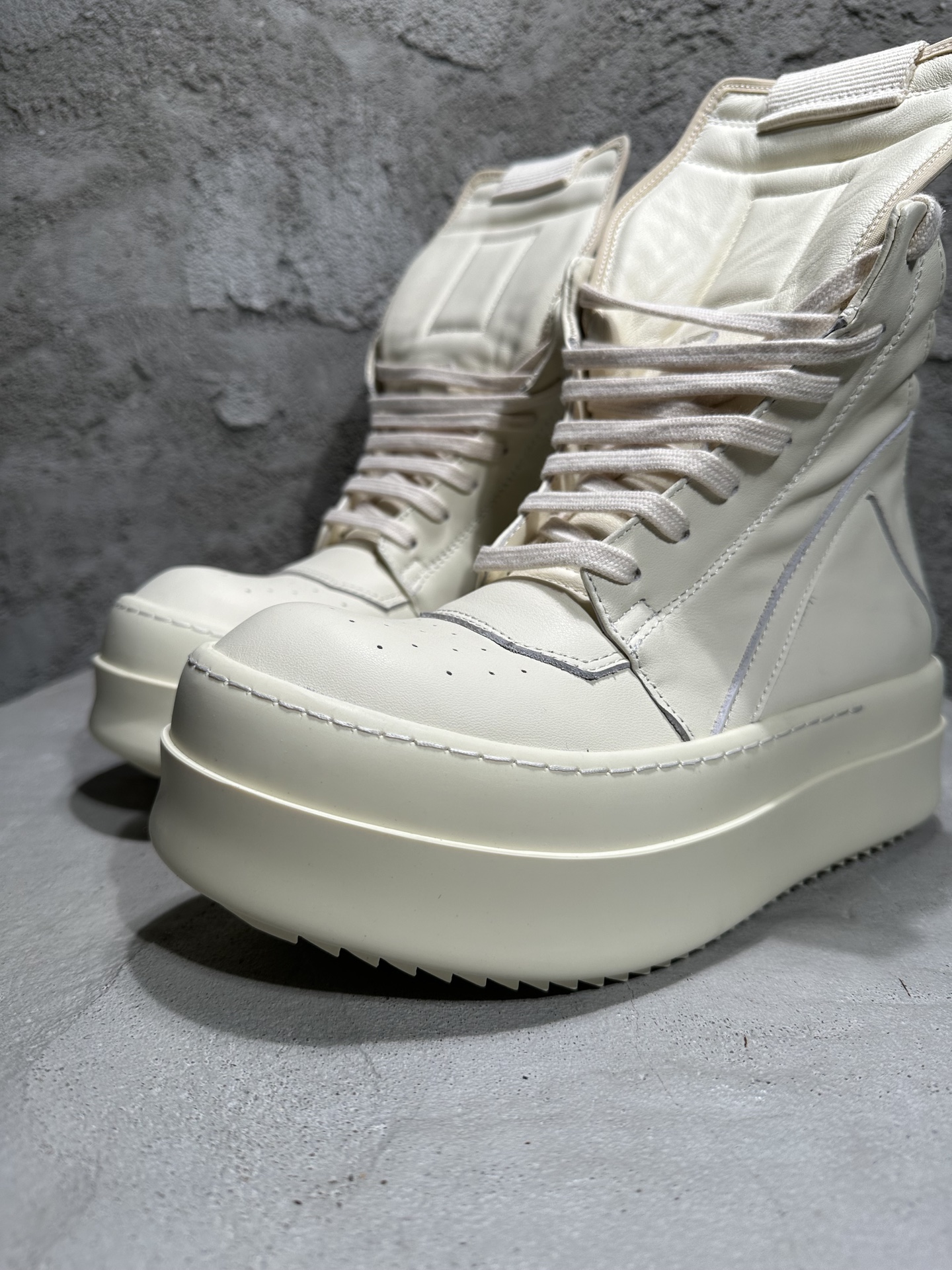 Rick Owens white sneakers 02